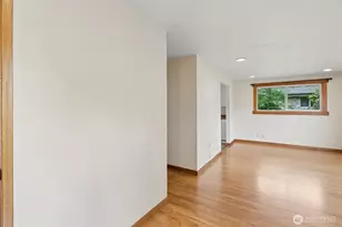 1940 Wilson Ave, Enumclaw, WA 98022 - Photo 4