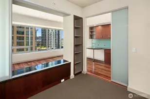910 Lenora St, Seattle, WA 98121 - Photo 16