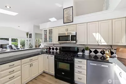 1201 37th Avenue SE, Olympia, WA 98501 - Photo 12