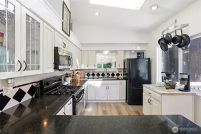 1201 37th Avenue SE, Olympia, WA 98501 - Photo 10