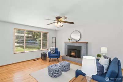 17023 113th Avenue SE, Renton, WA 98055 - Photo 4