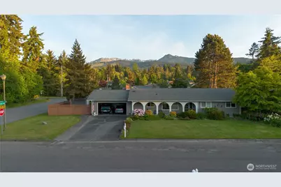 230 E Hawthorne Place, Port Angeles, WA 98362 - Photo 1