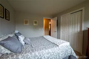230 E Hawthorne Pl, Port Angeles, WA 98362 - Photo 22