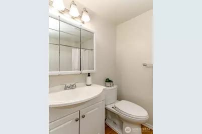15836 SE Fairwood Boulevard, Renton, WA 98058 - Photo 22