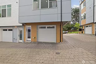 902 N 86th St, Seattle, WA 98103 - Photo 32