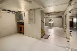 1208 E Newton St, Seattle, WA 98102 - Photo 32