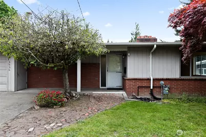 3536 NE 94th Street, Seattle, WA 98115 - Photo 2