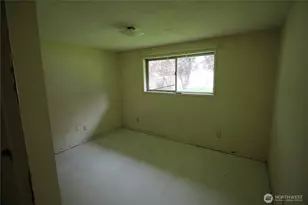 9513 NE Burton Rd, Vancouver, WA 98662 - Photo 8