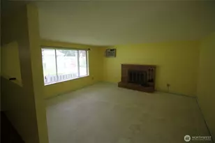 9513 NE Burton Rd, Vancouver, WA 98662 - Photo 2