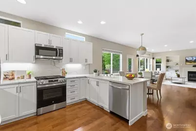 23977 SE 10th Street, Sammamish, WA 98075 - Photo 4