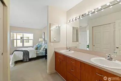 20800 72nd Avenue W #202, Edmonds, WA 98026 - Photo 22