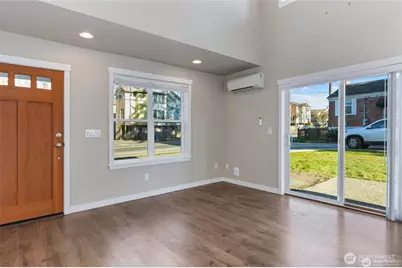 12757 Dayton Avenue N #B, Seattle, WA 98133 - Photo 12