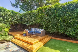 1423 N 47th St, Seattle, WA 98103 - Photo 36