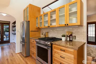 1423 N 47th St, Seattle, WA 98103 - Photo 10