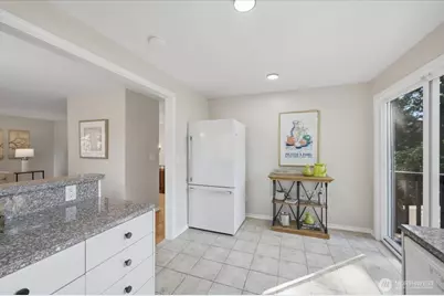 1801 Anacortes Avenue NE, Renton, WA 98059 - Photo 12