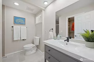 1801 Anacortes Ave NE, Renton, WA 98059 - Photo 16
