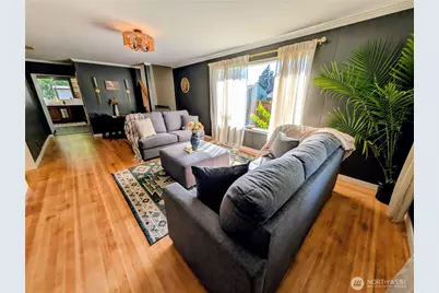 512 E Pear Street, Centralia, WA 98531 - Photo 6