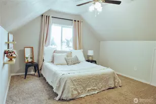 512 E Pear St, Centralia, WA 98531 - Photo 32