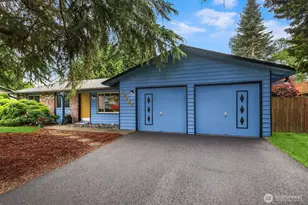 12923 NE 144th NE Pl, Kirkland, WA 98034 - Photo 2