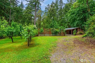 28505 137th Avenue SW, Vashon, WA 98070 - Photo 24