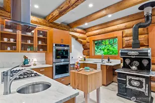 28505 137th Ave SW, Vashon, WA 98070 - Photo 8