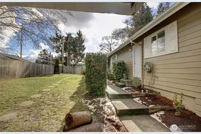 412 105th Street SW, Everett, WA 98204 - Photo 4