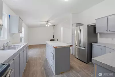 15511 Bay Ridge Drive NW, Poulsbo, WA 98370 - Photo 10