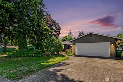 28605 30th Avenue S, Federal Way, WA 98003 - Photo 1