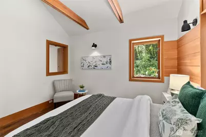22002 Dewberry Road NE, Indianola, WA 98342 - Photo 20