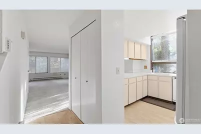 1850 Grant Avenue S #D5, Renton, WA 98055 - Photo 10