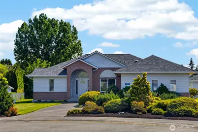 20275 Gardner Court, Burlington, WA 98233 - Photo 1