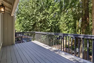 895 Highwood Dr SW, Issaquah, WA 98027 - Photo 16