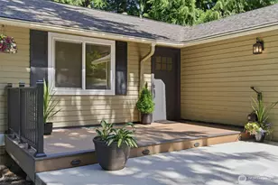 895 Highwood Dr SW, Issaquah, WA 98027 - Photo 4