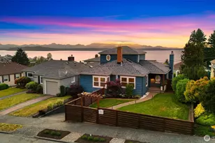 5336 SW Admiral Wy, Seattle, WA 98116 - Photo 2