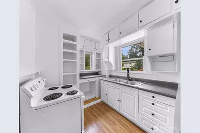 1524 Lincoln Street, Bellingham, WA 98229 - Photo 14