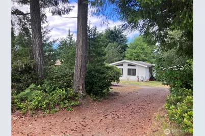 1710 E Trails End, Belfair, WA 98528 - Photo 8