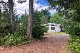 1710 E Trails End, Belfair, WA 98528 - Photo 8