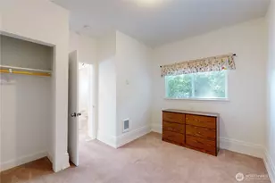 550 Ballentine St, Raymond, WA 98577 - Photo 34