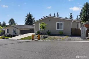 23708 Locust Way, Bothell, WA 98021 - Photo 2