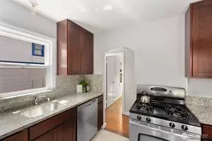 8111 10th Ave S, Seattle, WA 98108 - Photo 10