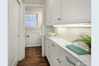 4839 NE 43rd Street, Seattle, WA 98105 - Photo 14