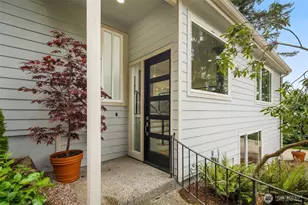 12569 37th Ave NE, Seattle, WA 98125 - Photo 2