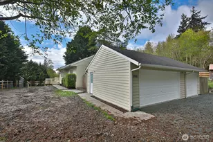 3760 Periwinkle Rd, Clinton, WA 98236 - Photo 2