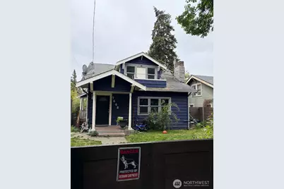 7542 Roosevelt Way NE, Seattle, WA 98115 - Photo 1
