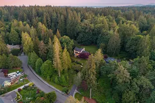 5791 Wimsey Ln NE, Bainbridge Island, WA 98110 - Photo 2