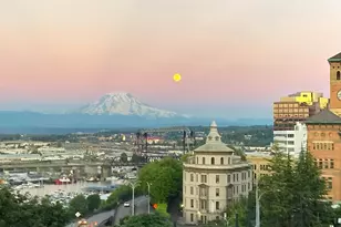 525 Broadway, Tacoma, WA 98402 - Photo 2