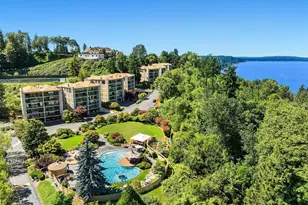 8001 Sand Point Way NE, Seattle, WA 98115 - Photo 2