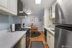 11008 NE 68th St, Kirkland, WA 98033 - Photo 4