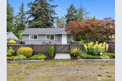 1826 N 199th Street, Shoreline, WA 98133 - Photo 1