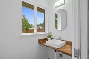 1826 N 199th St, Shoreline, WA 98133 - Photo 10
